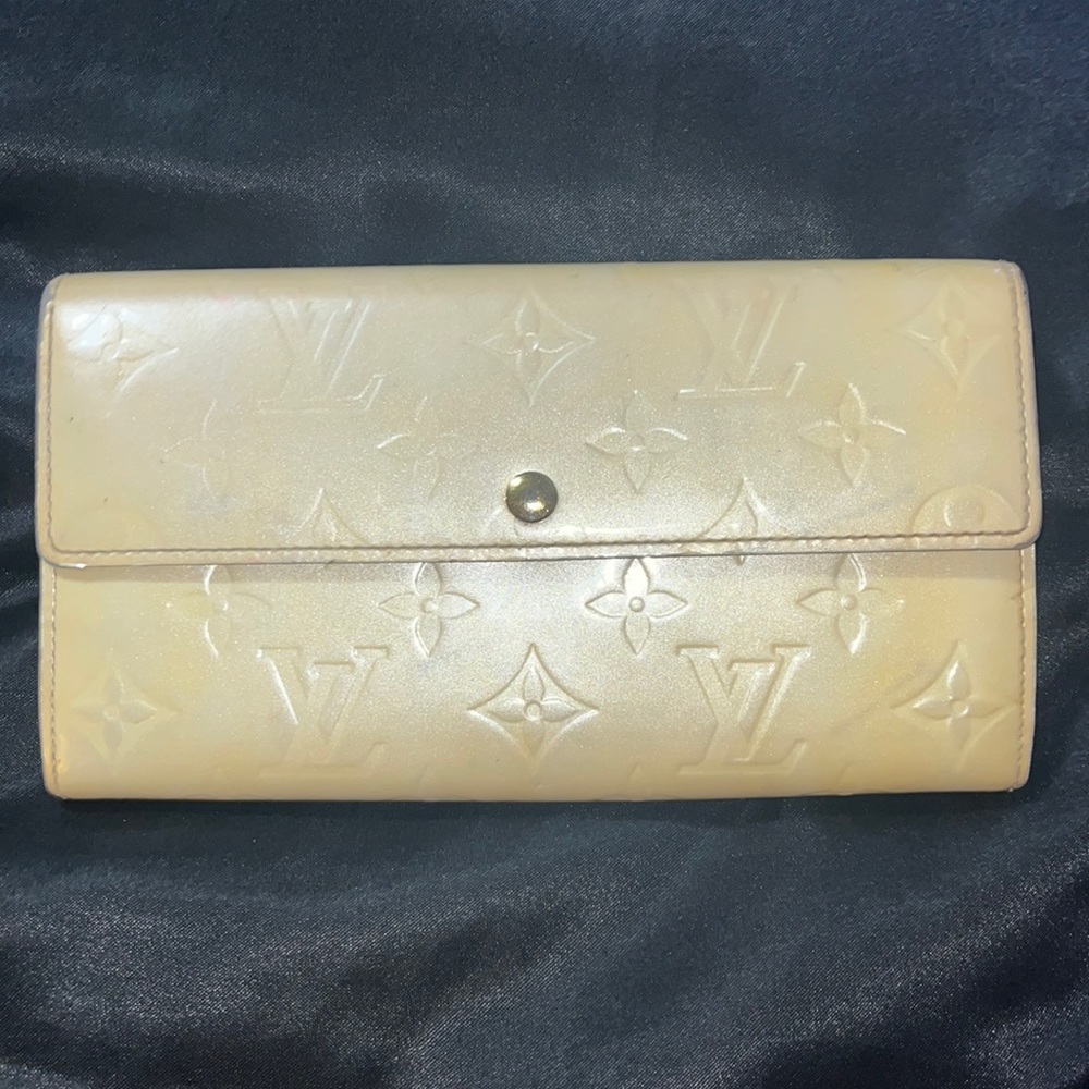 Butterscotch Vernis Louis Vuitton Wallet 💛